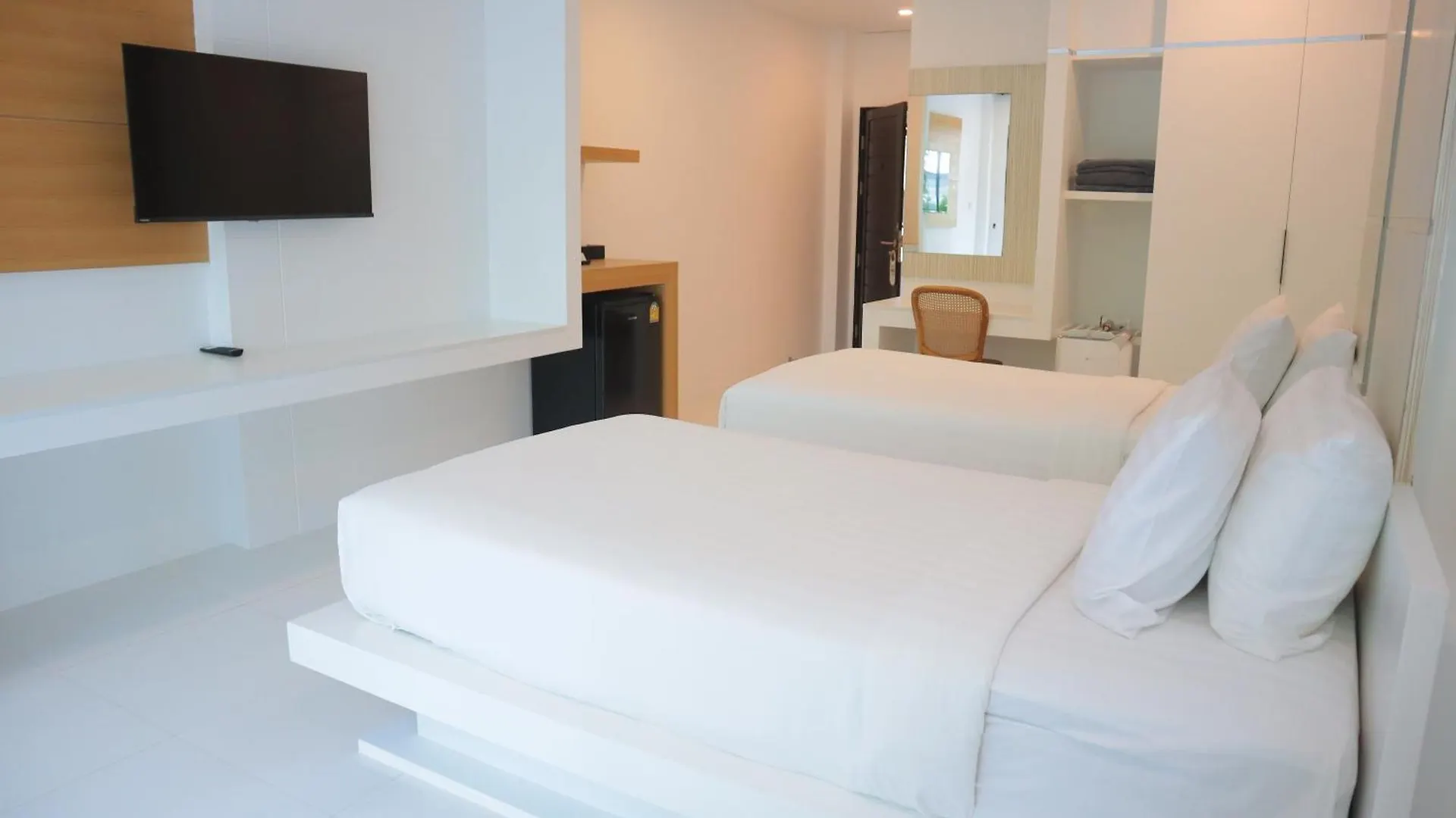 Ton Sai Tropical Phi Phi Island Otel