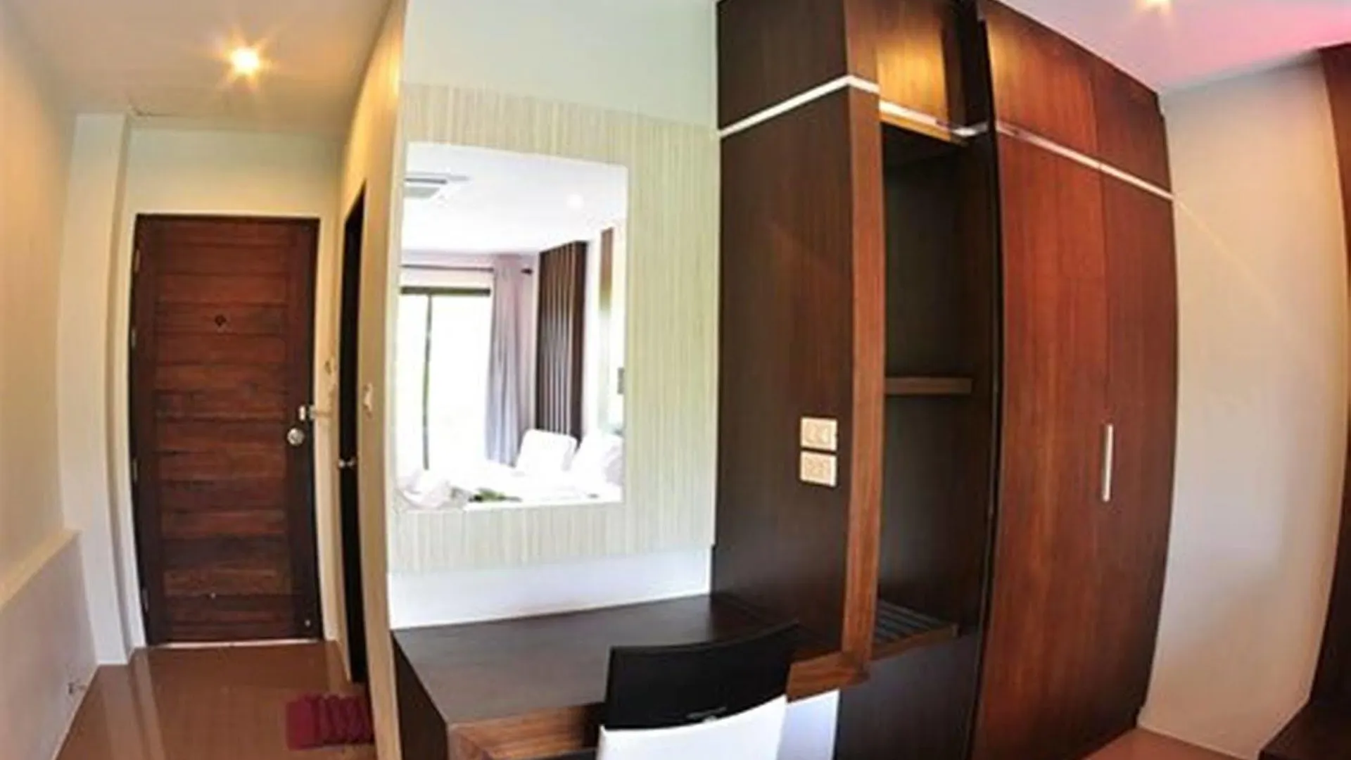 Ton Sai Tropical Phi Phi Island Otel