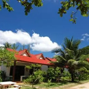 https://lanta-bee-garden-bungalow.koh-lantahotels.net