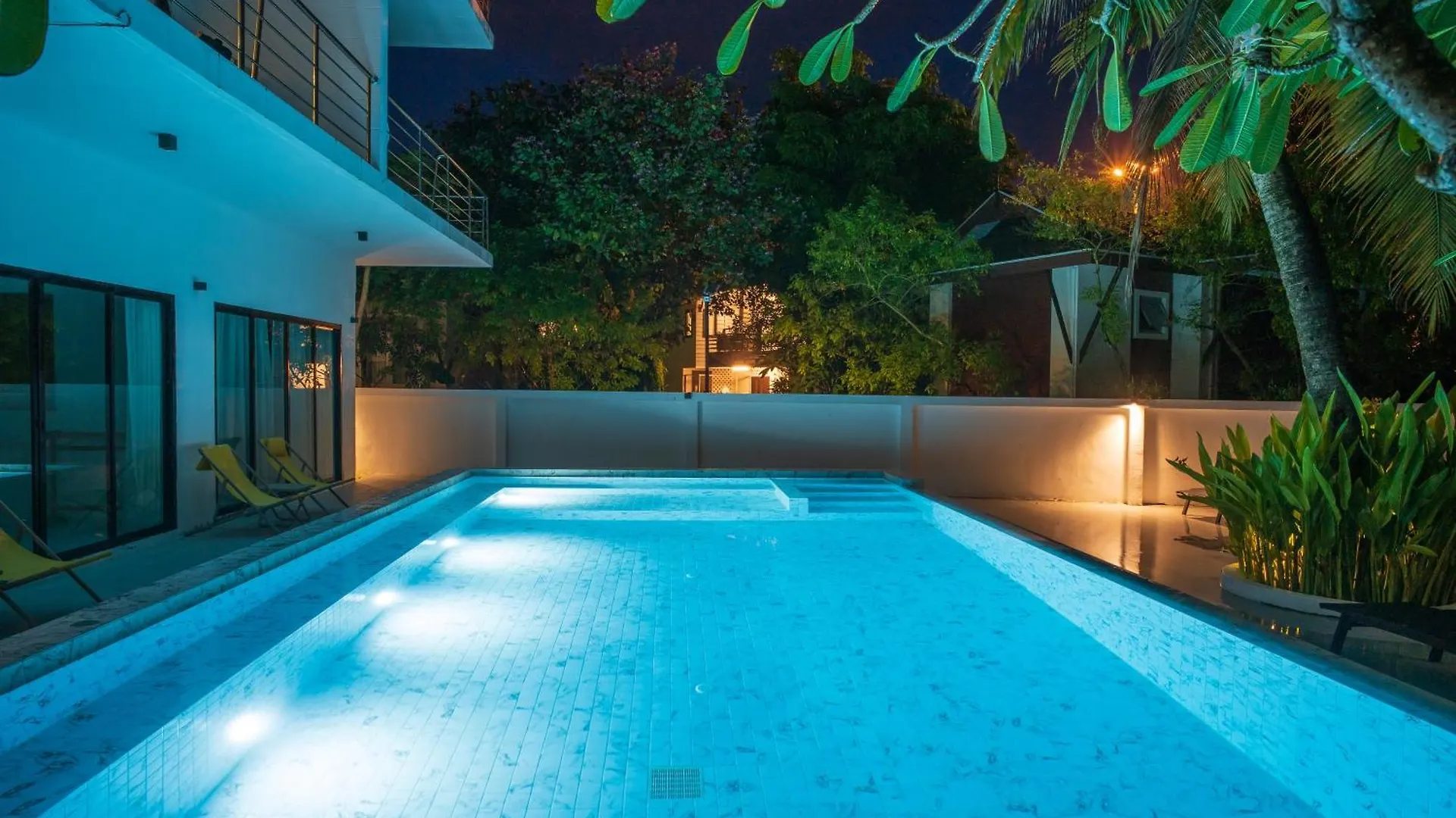 Ton Sai Tropical Phi Phi Island Hotel