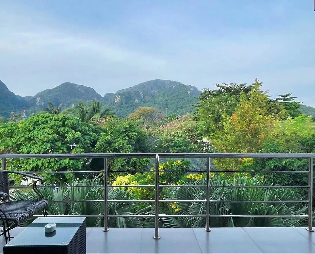 Ton Sai Tropical Phi Phi Island Hotel