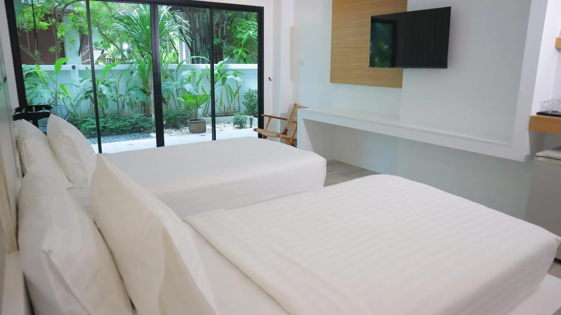 Ton Sai Tropical Phi Phi Island Hotel