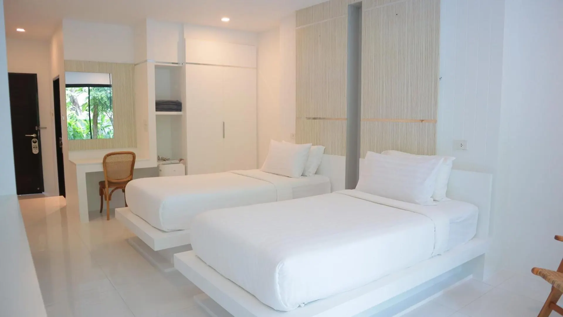 Ton Sai Tropical Phi Phi Island Hotel  Phi Phi Don